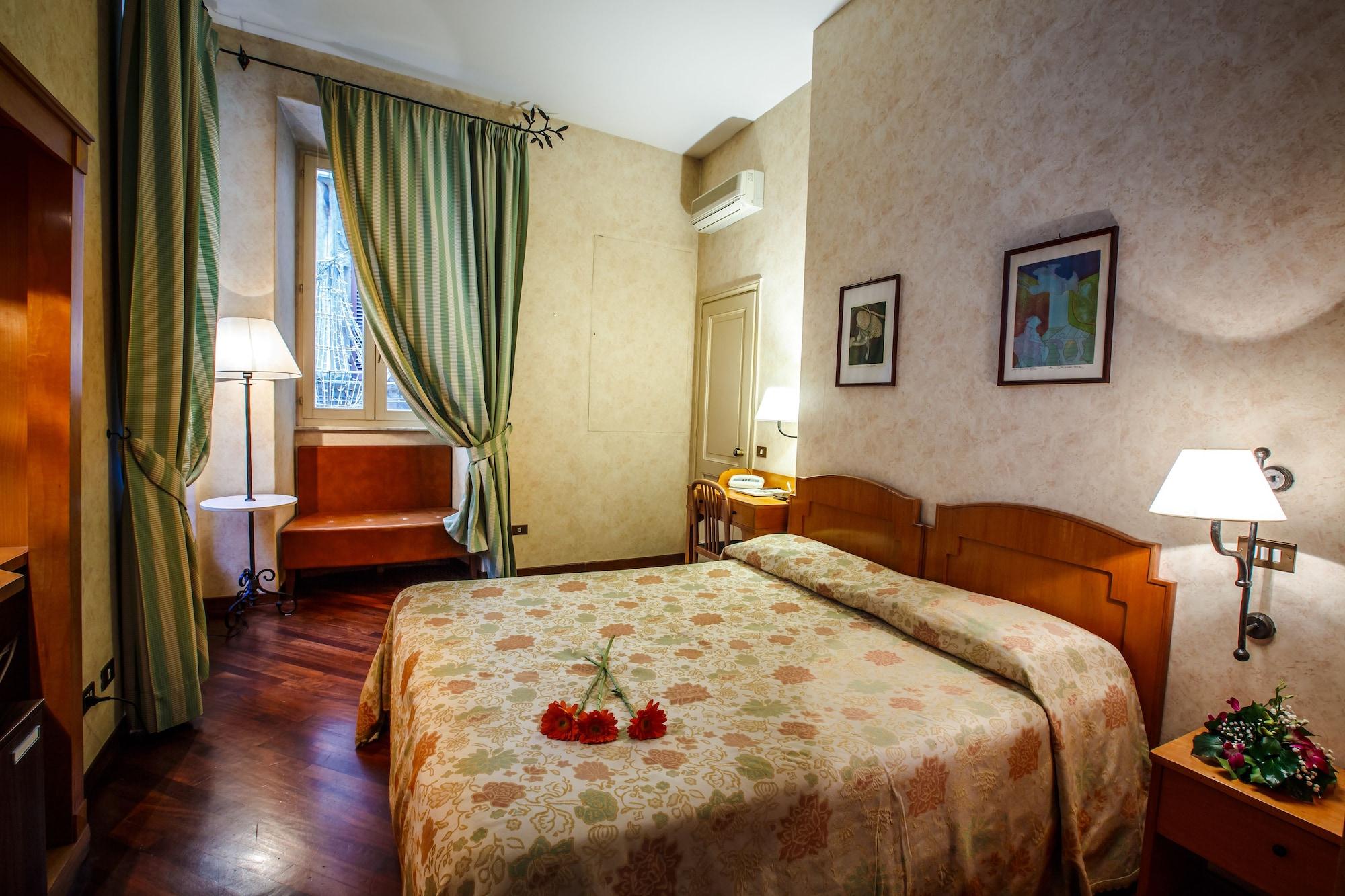 Hotel Fortuna เปรูจา ภายนอก รูปภาพ