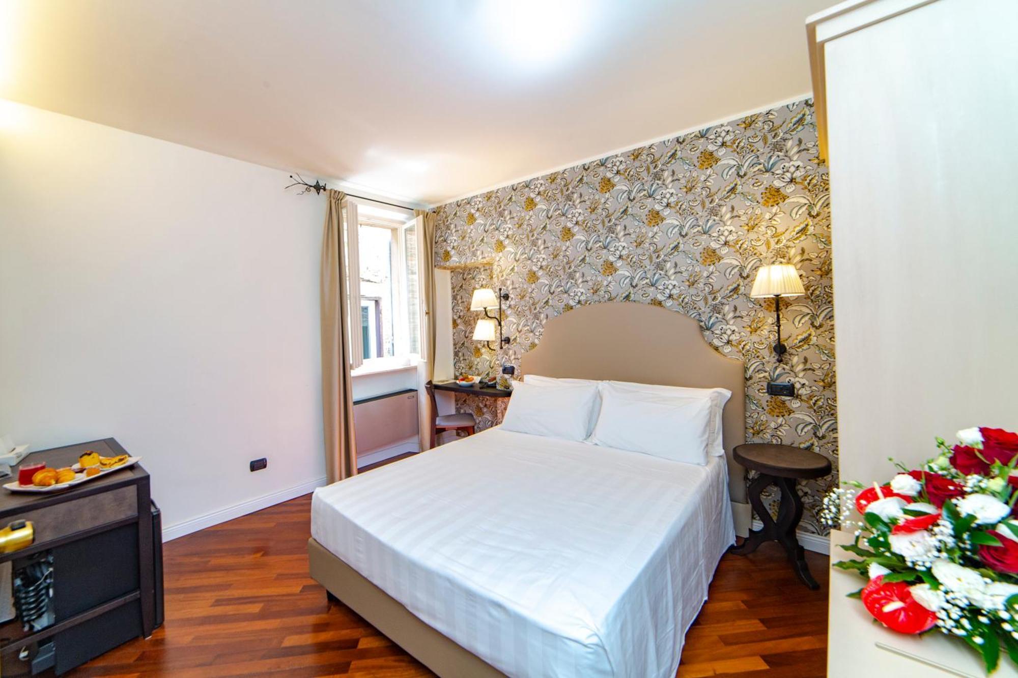 Hotel Fortuna เปรูจา ภายนอก รูปภาพ