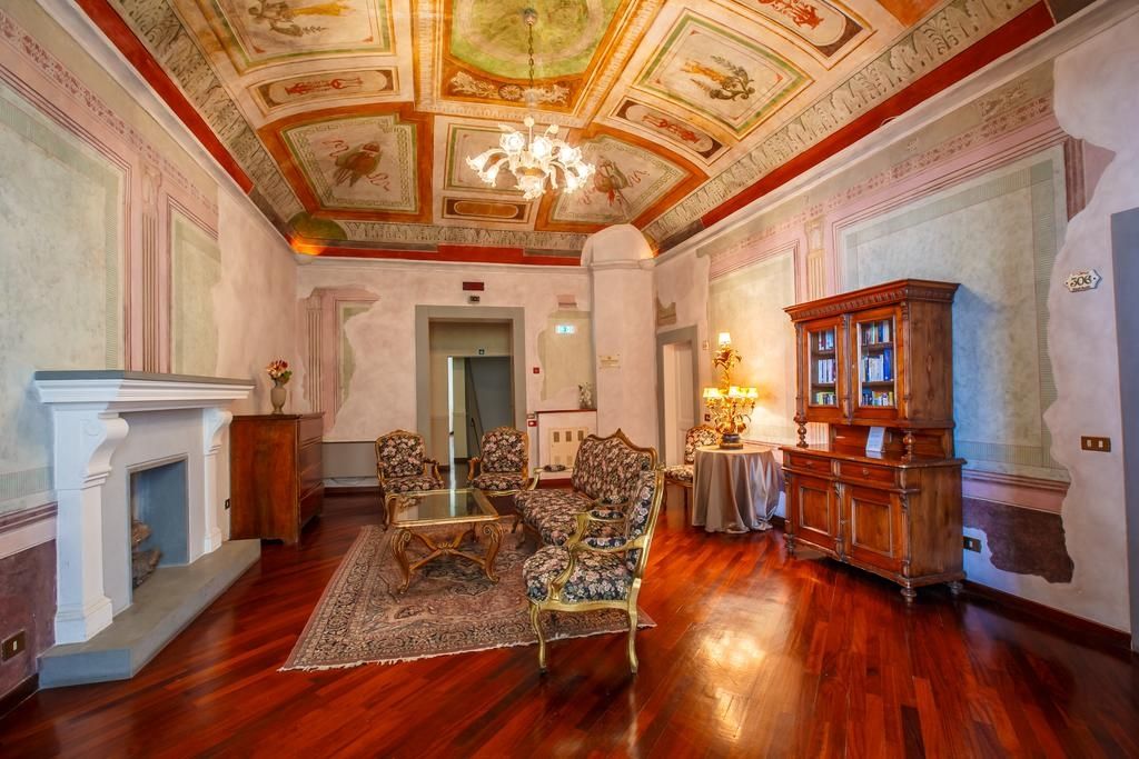 Hotel Fortuna เปรูจา ภายนอก รูปภาพ